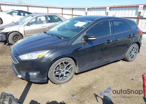 2015 Ford Focus Se z USA, uszkodzony, nr VIN 1FADP3K26FL320689